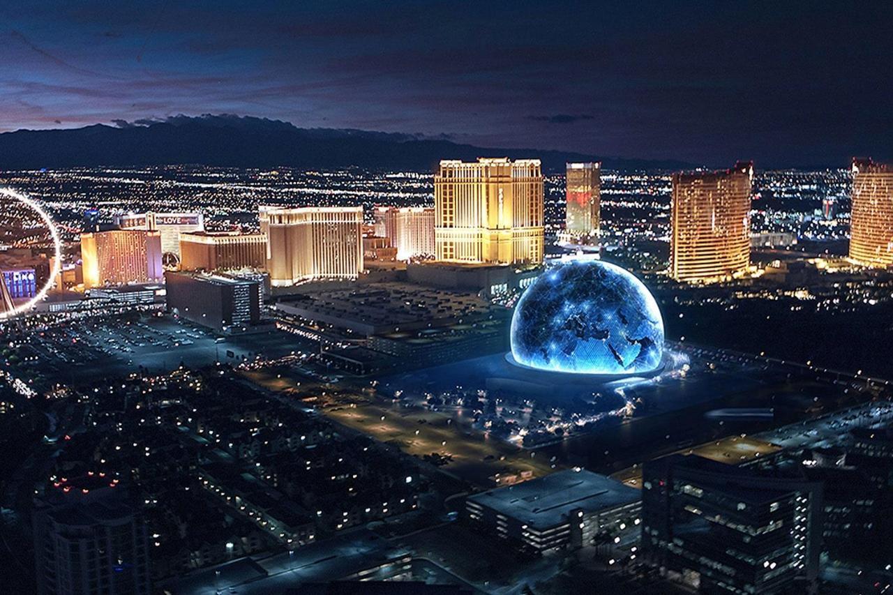 Balcony Full Strip View Suite Mgm Signature Free Valet Las Vegas Exterior foto