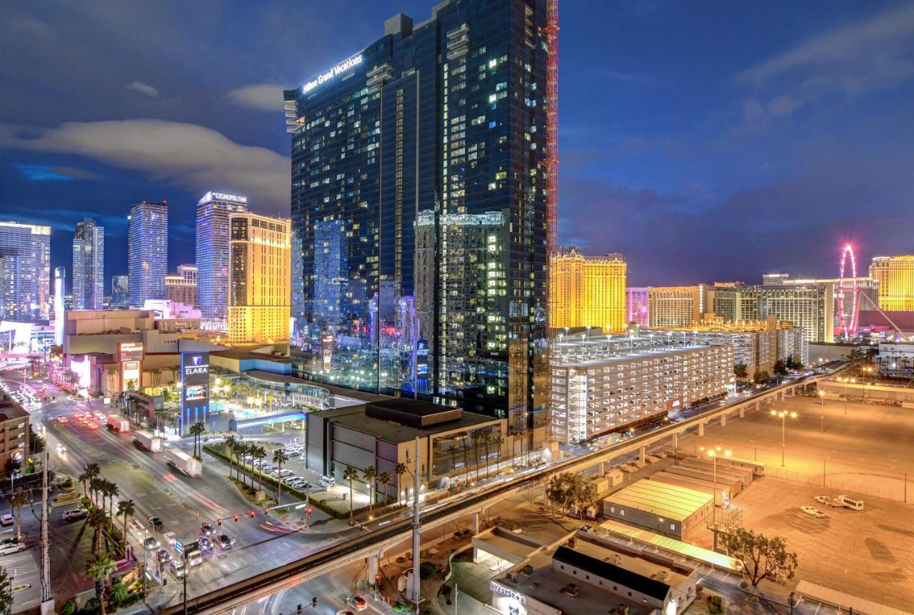 Balcony Full Strip View Suite Mgm Signature Free Valet Las Vegas Exterior foto